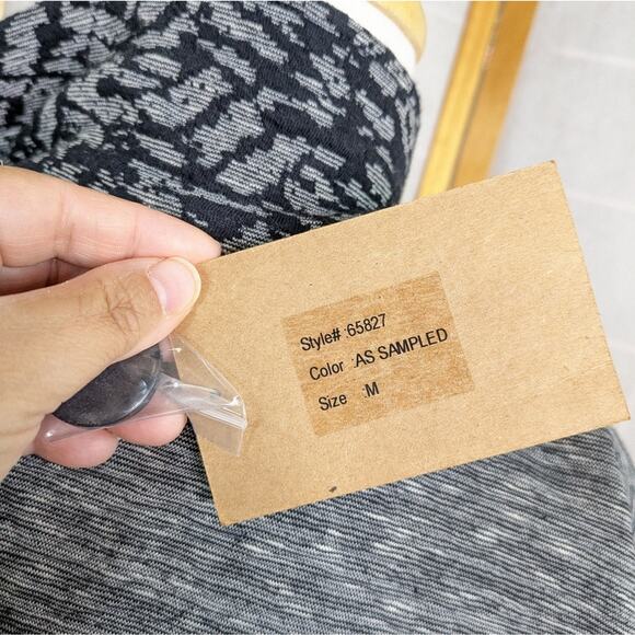 NEW Habitat Jacket Blazer Medium Black Gray Knit Abstract Button Front Lagenlook - Picture 13 of 14